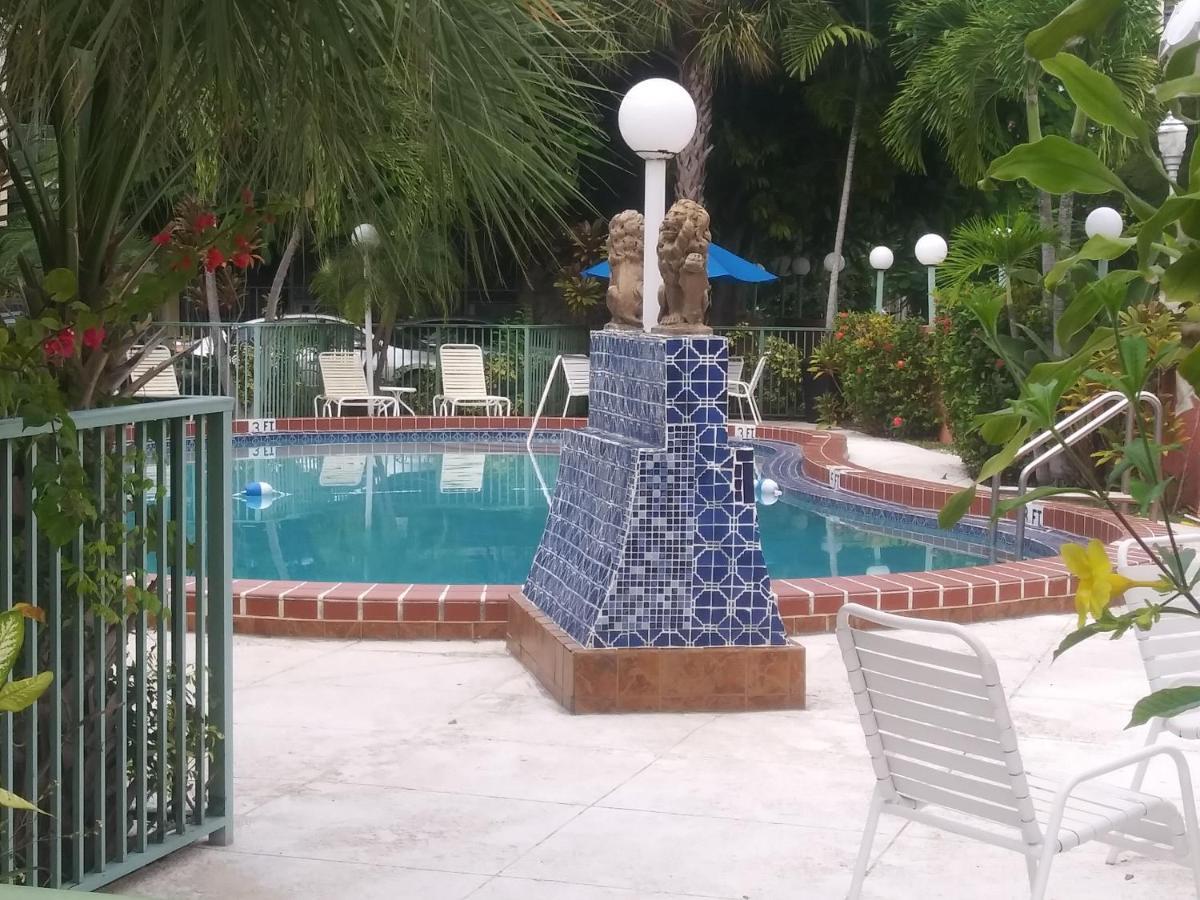 Hotel Chateaubleau Coral Gables Exteriér fotografie