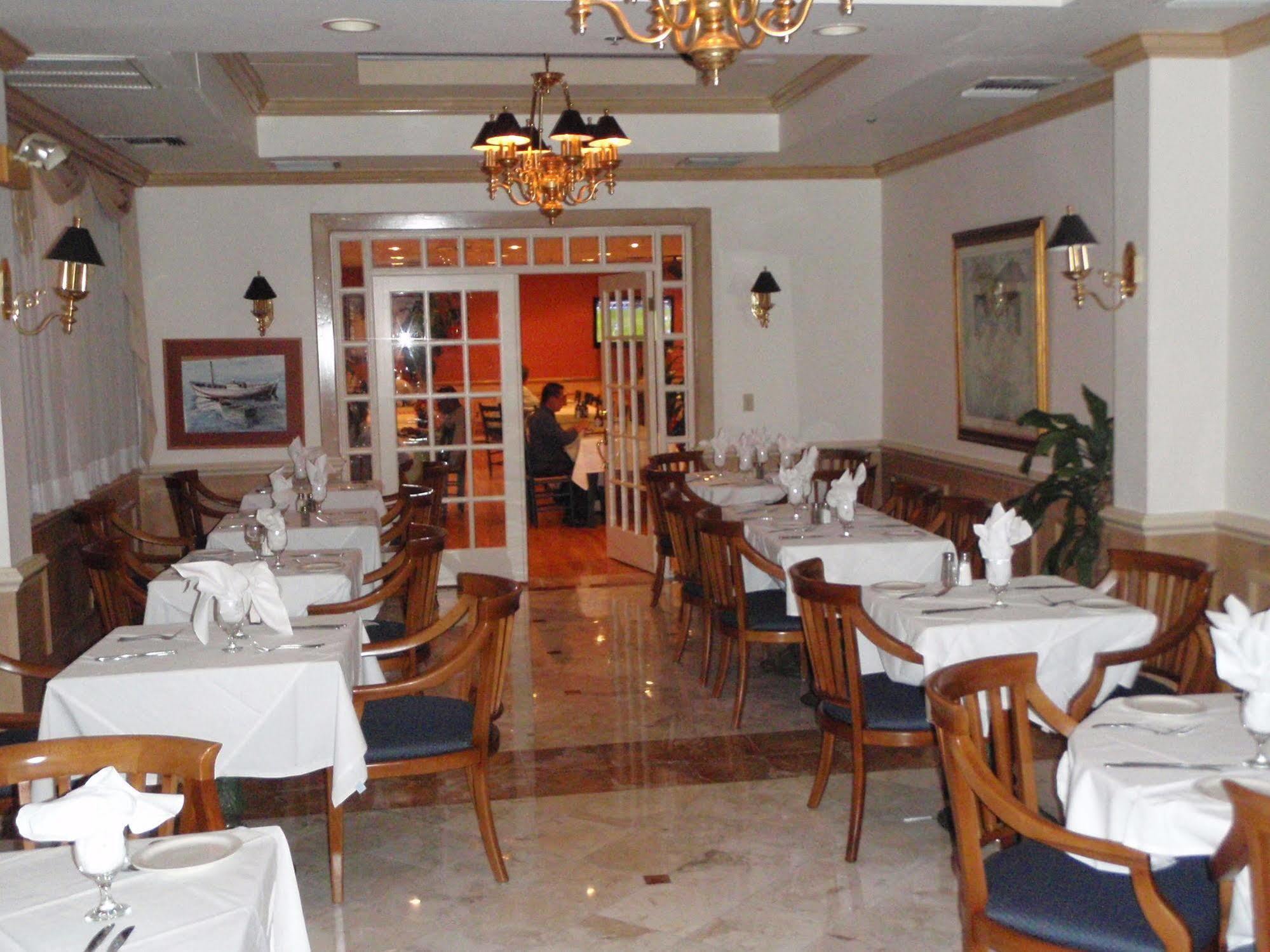 Hotel Chateaubleau Coral Gables Exteriér fotografie